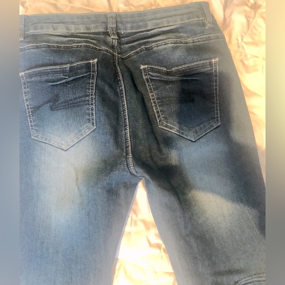 Skinny Jeans - Picture 6 of 7